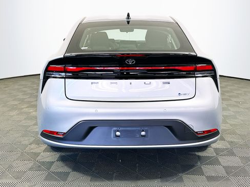 New 2026 Toyota Prius LE image 6