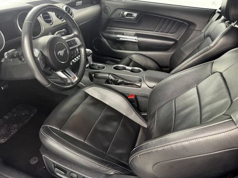 Used 2022 Ford Mustang Premium RWD image 18