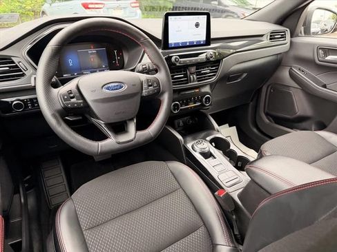 Used 2025 Ford Escape ST-Line AWD/4WD image 12