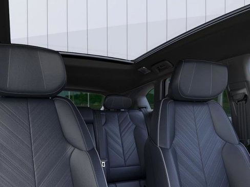 New 2026 Cadillac Optiq Luxury 2 w/ LPO, Floor Liner Package AWD/4WD image 24
