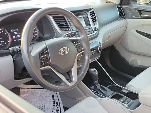 Used 2017 Hyundai Tucson Sport FWD image 7