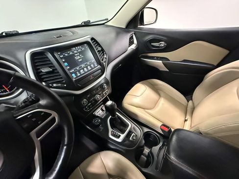 Used 2017 Jeep Cherokee Limited AWD/4WD image 80