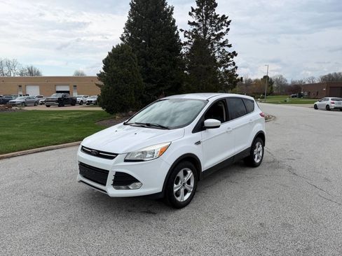 Used 2014 Ford Escape SE image 1
