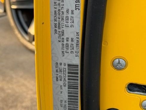 Used 2017 Dodge Challenger SRT Hellcat image 33