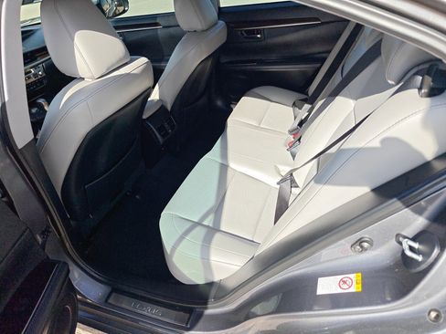 Used 2018 Lexus ES 350 image 12