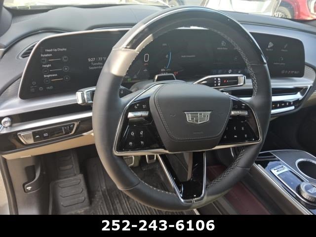 Used 2026 Cadillac Lyriq Signature Luxury w/ Nappa Leather Package AWD/4WD image 15