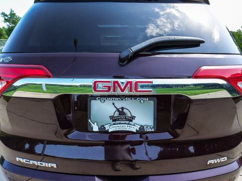 Used 2018 GMC Acadia Denali w/ Technology Package AWD/4WD image 44
