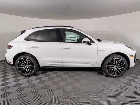 New 2026 Porsche Macan image 8