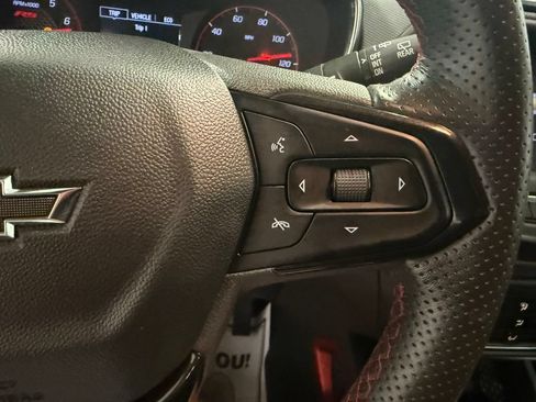Used 2023 Chevrolet TrailBlazer RS AWD/4WD image 32