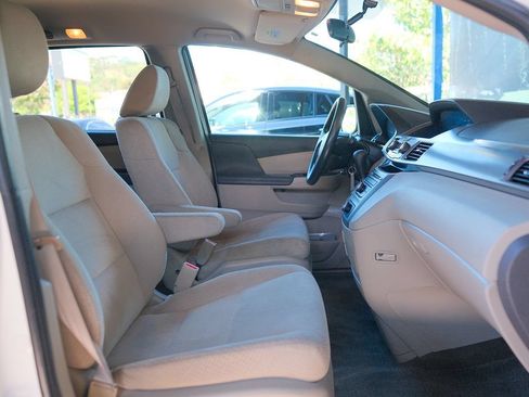 Used 2016 Honda Odyssey LX image 27