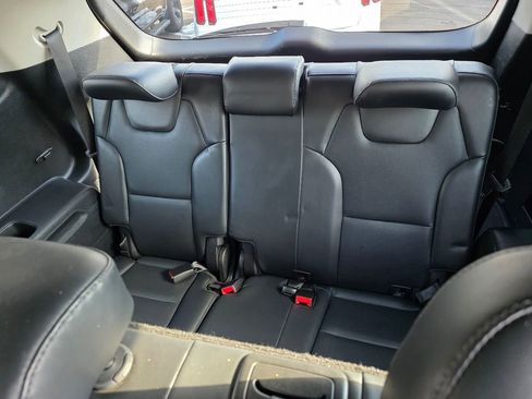 Used 2020 Kia Telluride LX image 12