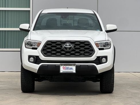 Used 2021 Toyota Tacoma TRD Off-Road w/ Technology Package AWD/4WD image 6