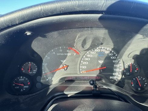 Used 1997 Chevrolet Corvette Coupe w/ Memory Pkg image 11