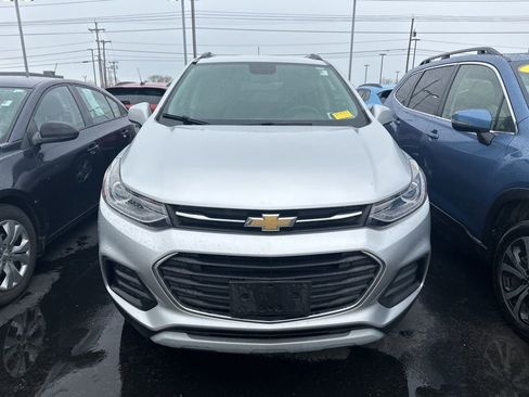 Used 2019 Chevrolet Trax LT w/ LT Convenience Package AWD/4WD image 6