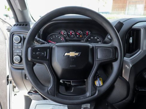 Used 2022 Chevrolet Silverado 1500 Custom image 20