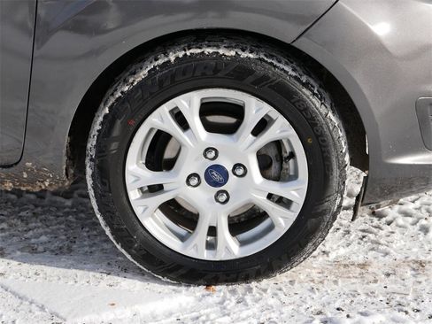 Used 2016 Ford Fiesta SE w/ Cold Weather Package image 7