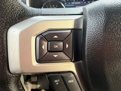 Used 2015 Ford F150 Lariat AWD/4WD image 13