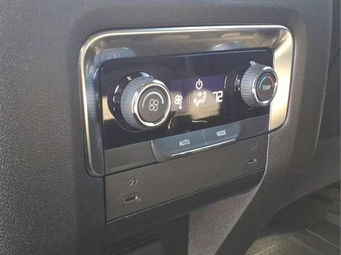 New 2026 Chevrolet Tahoe LS image 18