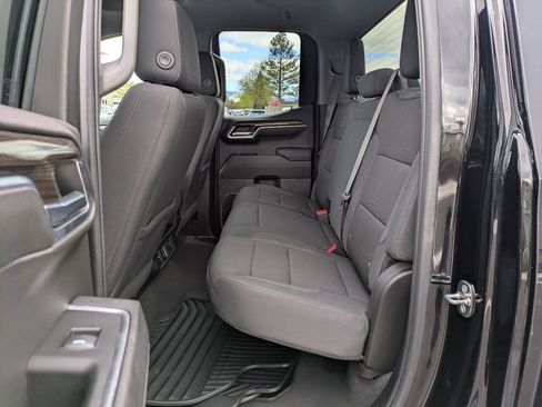 Used 2024 Chevrolet Silverado 1500 LT image 29