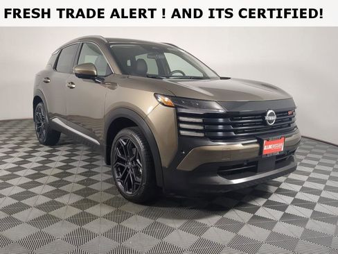 Certified 2025 Nissan Kicks SR image 1