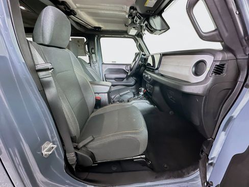 Used 2025 Jeep Wrangler Sport S w/ Convenience Group image 28