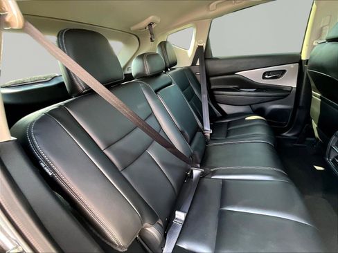 Used 2024 Nissan Murano SV AWD/4WD image 25