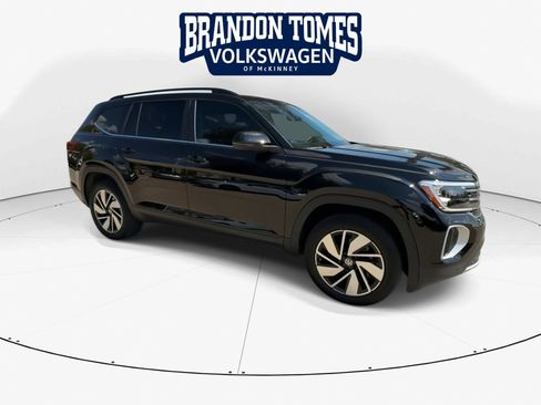 Used 2026 Volkswagen Atlas SE FWD image 10