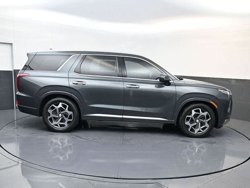 Used 2022 Hyundai Palisade Calligraphy FWD image 3