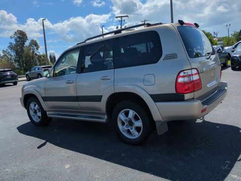 Used 2004 Toyota Land Cruiser AWD/4WD image 7