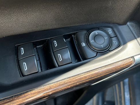 Used 2019 GMC Sierra 1500 SLE w/ X31 Off-Road Package AWD/4WD image 21
