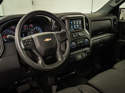Used 2022 Chevrolet Silverado 1500 W/T w/ WT Value Package image 4