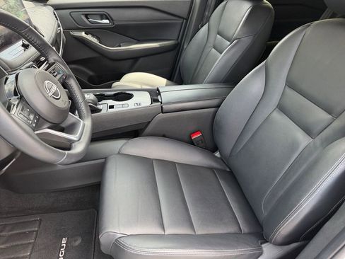 Used 2024 Nissan Rogue SL w/ SL Premium Package FWD image 10