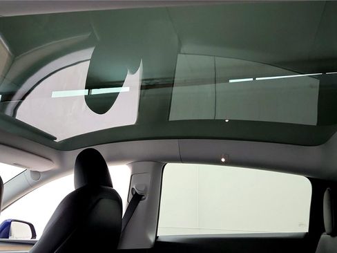 Used 2024 Tesla Model Y Long Range image 22