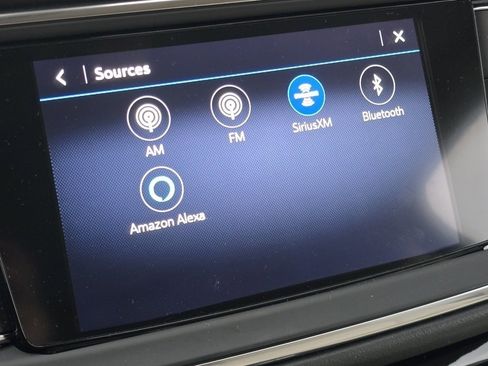 Used 2024 Buick Enclave Avenir image 9