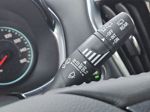 Used 2022 Chevrolet Traverse RS image 29