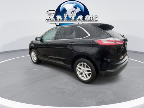 Used 2024 Ford Edge SEL w/ Convenience Package image 7