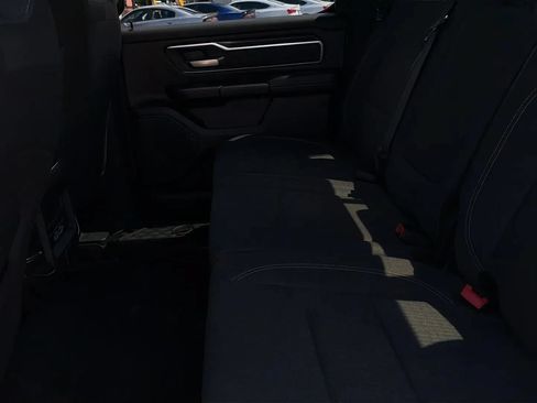 Used 2019 RAM 1500 Big Horn AWD/4WD image 40