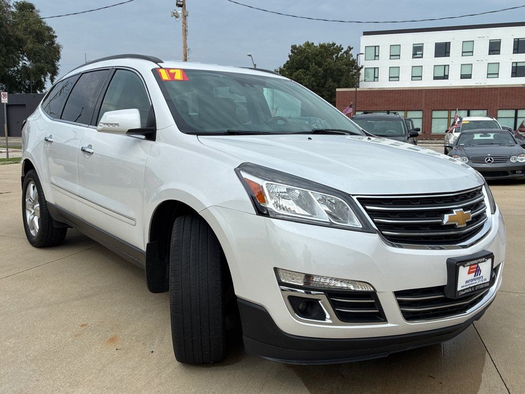 Used 2017 Chevrolet Traverse Premier AWD/4WD image 3