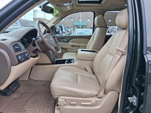 Used 2013 Chevrolet Avalanche LT w/ Suspension Package, Off-Road image 13