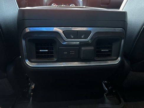 Used 2019 GMC Sierra 1500 SLT w/ SLT Premium Plus Package image 33