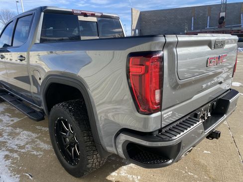 Used 2020 GMC Sierra 1500 AT4 w/ AT4 Premium Package image 12