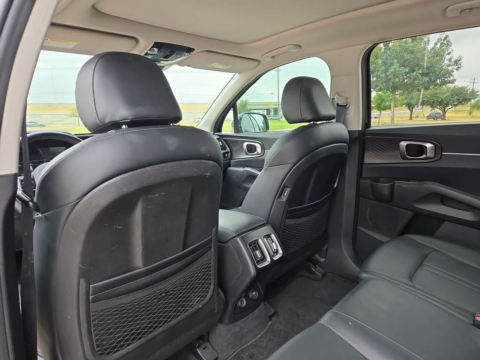 Certified 2021 Kia Sorento S w/ Panoramic Sunroof Package FWD image 16