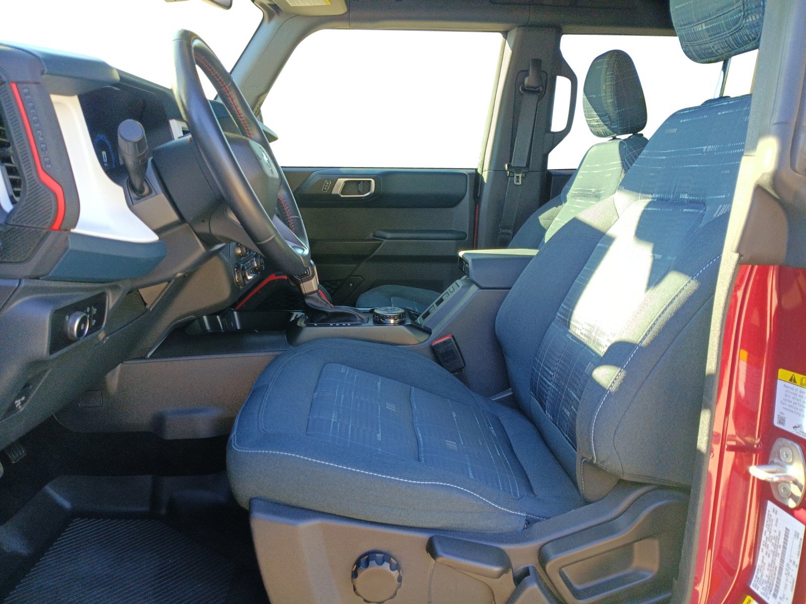 Certified 2025 Ford Bronco Heritage Edition AWD/4WD image 11