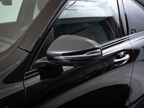 Used 2024 Mercedes-Benz GLB 250 4MATIC image 16