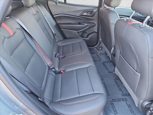 Used 2024 Chevrolet Trax RS w/ Sunroof Package image 26