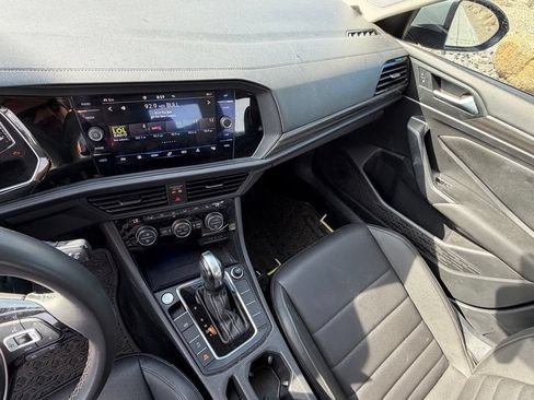 Used 2021 Volkswagen Jetta SEL FWD image 19