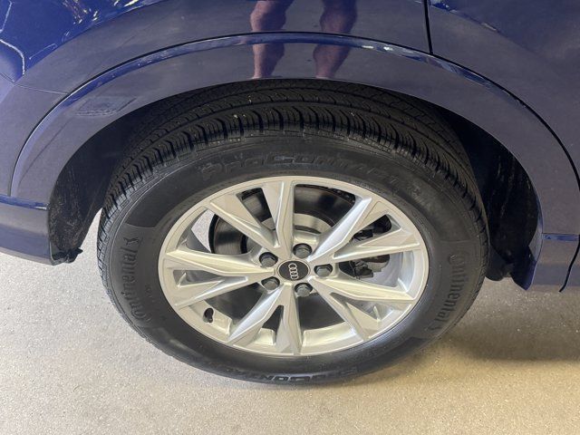 Certified 2023 Audi Q3 2.0T Premium w/ Convenience Package AWD/4WD image 12
