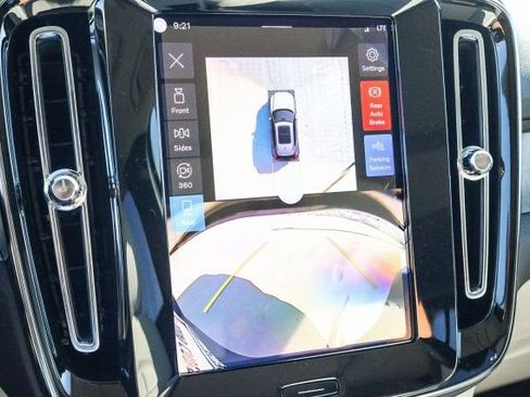 New 2026 Volvo XC40 B5 Ultra w/ Climate Package image 22