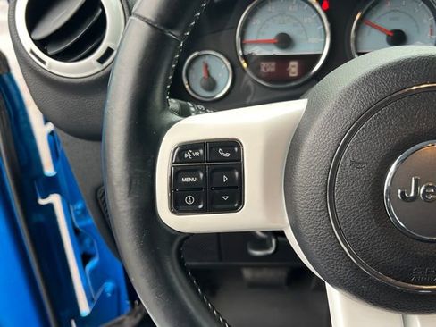 Used 2014 Jeep Wrangler Unlimited Sahara image 16