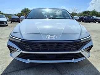 New 2025 Hyundai Elantra SEL video 2